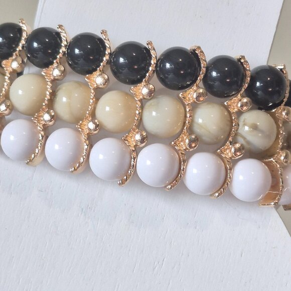 NIB Tan, Black White and Gold Beaded Bracelet - Picture 2 of 6